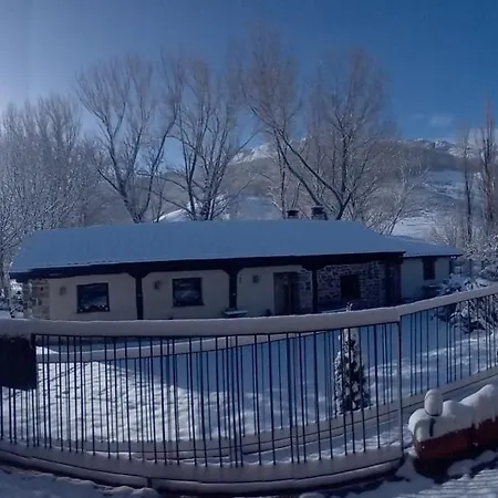 Rural Encinas 2* Santa Maria de Redondo