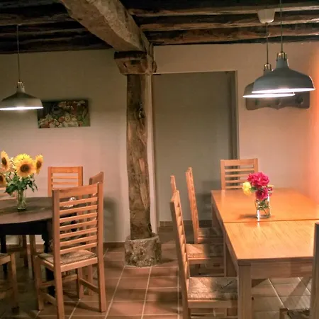 Rural Encinas Hotel 2*